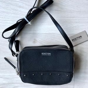🎉NWT🎉 Reaction Kenneth Cole black crossbody